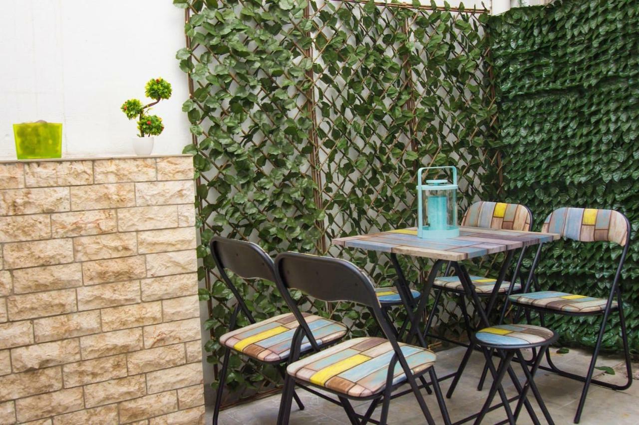 Cozy Apartment Near Monastiraki Athens Exterior photo